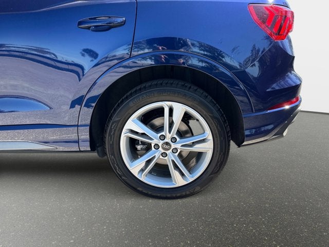 2023 Audi Q3 S line Premium