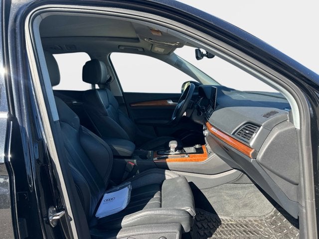 2023 Audi Q5 S line Premium Plus