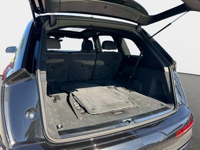 2022 Audi Q7 Premium Plus