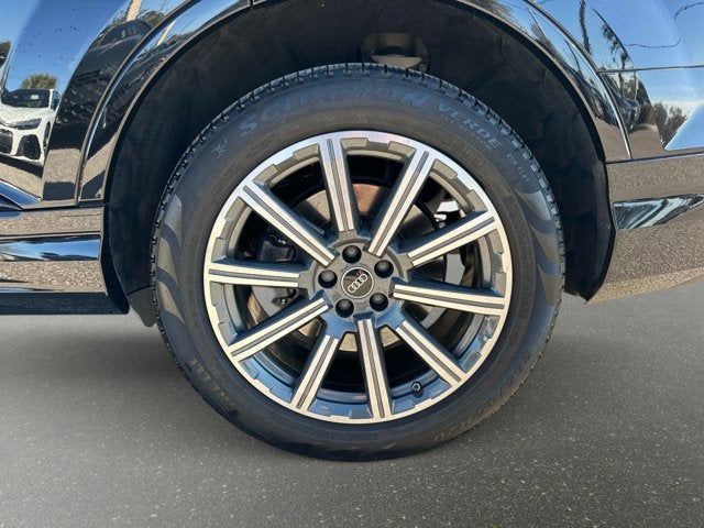 2022 Audi Q7 Premium Plus