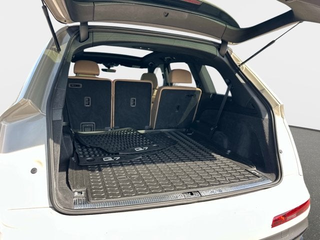 2023 Audi Q7 Premium Plus