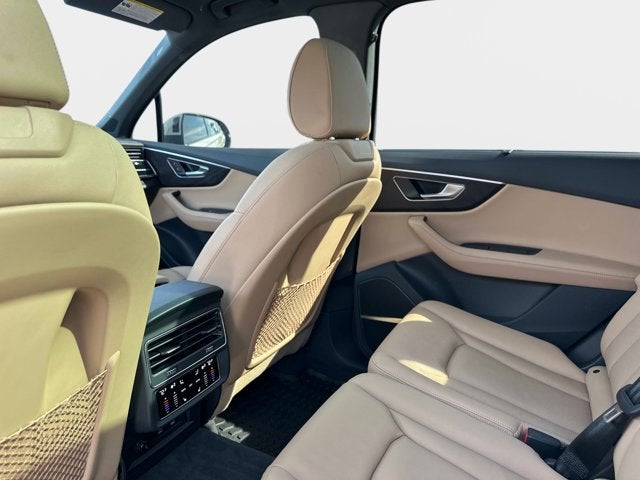 2023 Audi Q7 Premium Plus