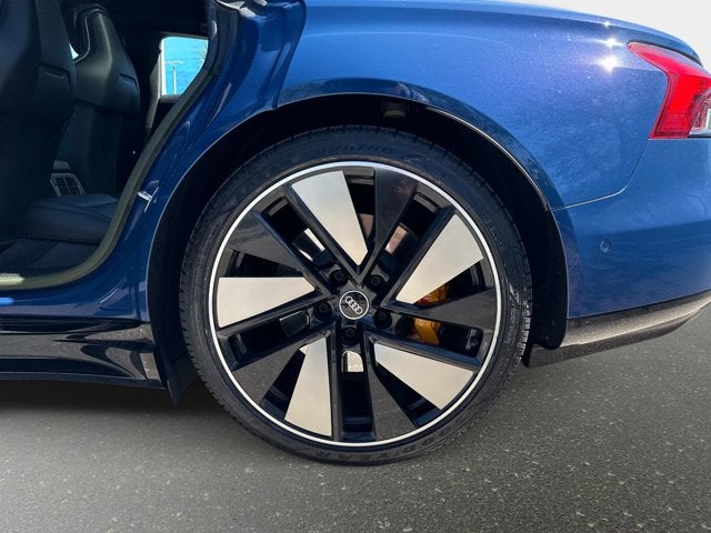 2022 Audi RS e-tron GT Base