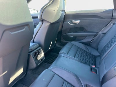 2023 Audi e-tron GT Premium Plus