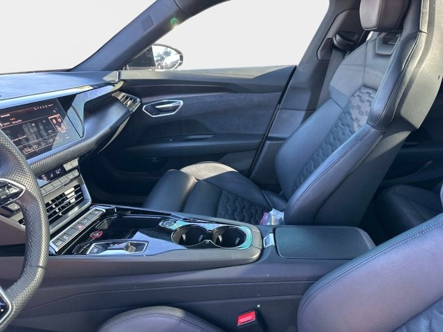 2023 Audi e-tron GT Premium Plus