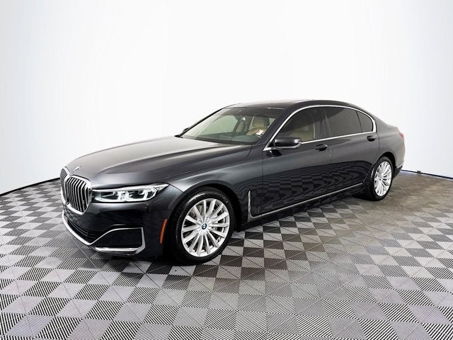 2022 BMW 7 Series 740i