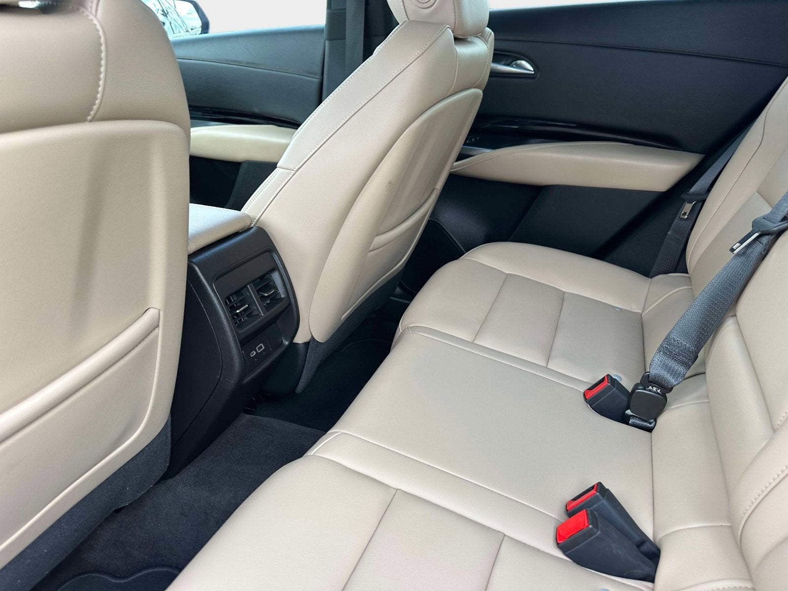 2024 Cadillac XT4 FWD Luxury