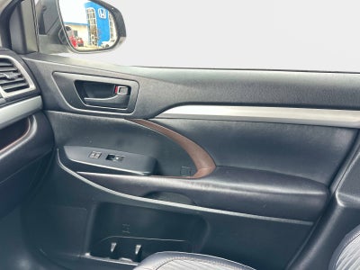 2016 Toyota Highlander LE Plus