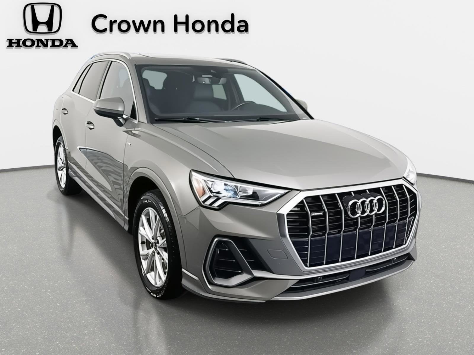 2024 Audi Q3 S line Premium