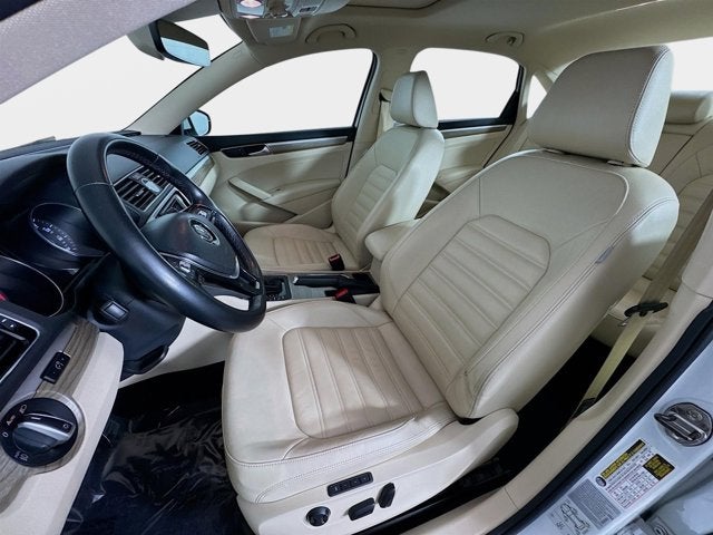 2017 Volkswagen Passat SEL Premium