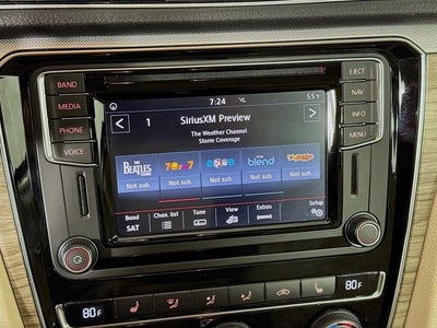 2017 Volkswagen Passat SEL Premium