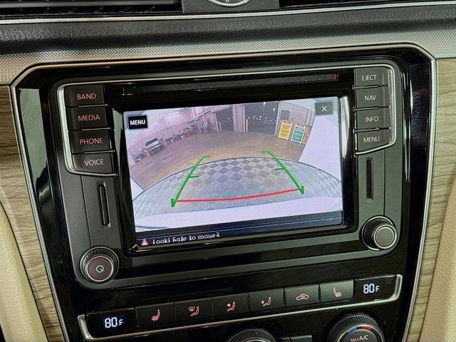 2017 Volkswagen Passat SEL Premium