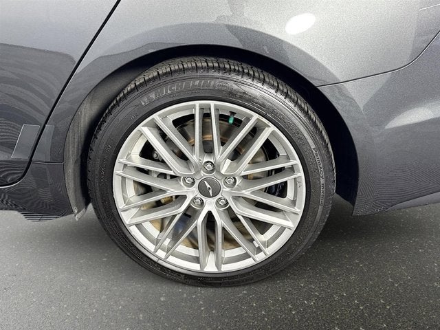 2021 Genesis G70 2.0T