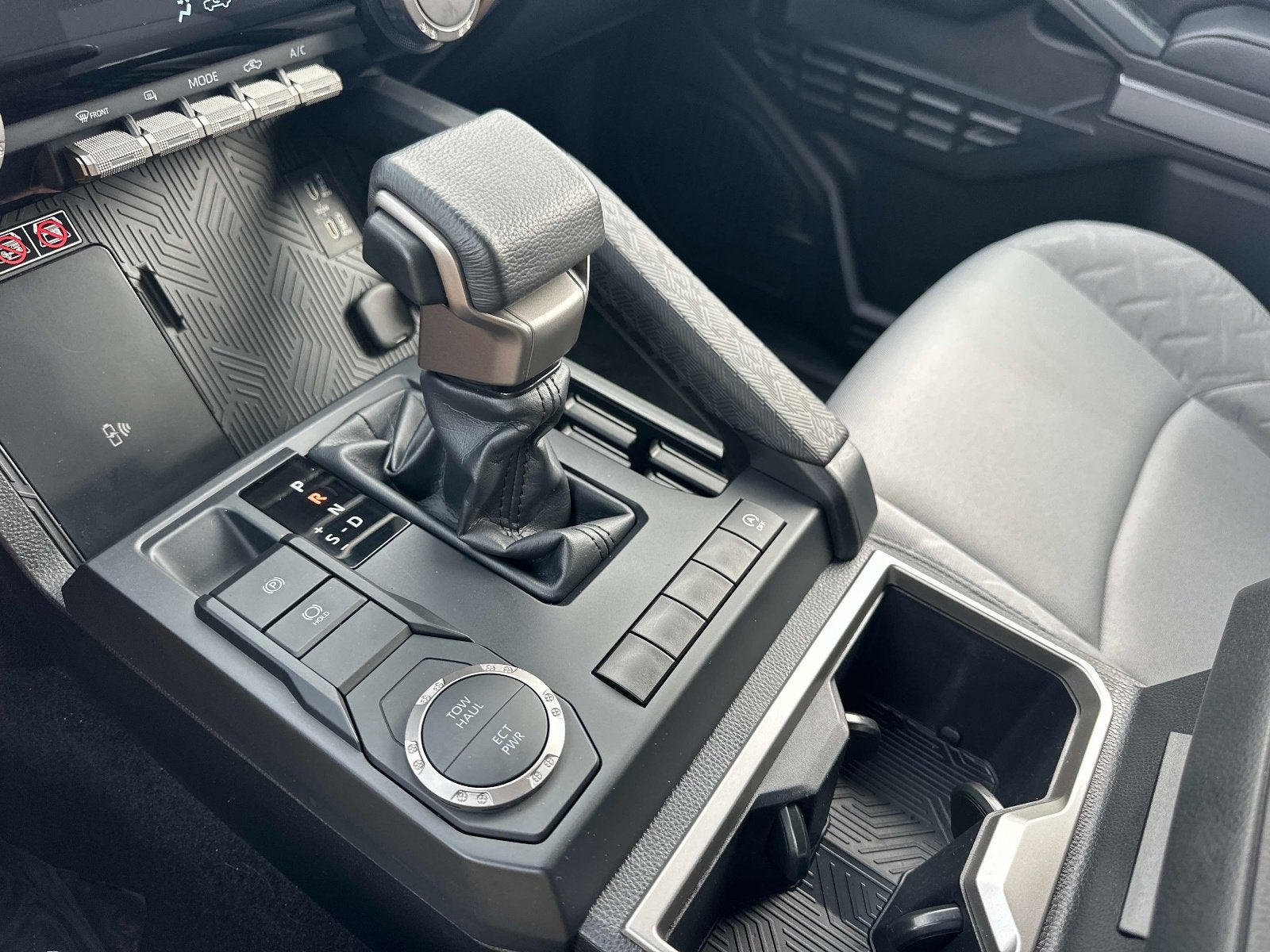 2024 Toyota Tacoma 2WD SR5