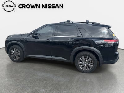 2023 Nissan Pathfinder SV