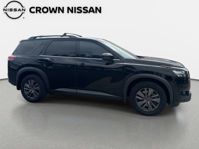 2023 Nissan Pathfinder SV