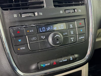 2014 Chrysler Town & Country Touring