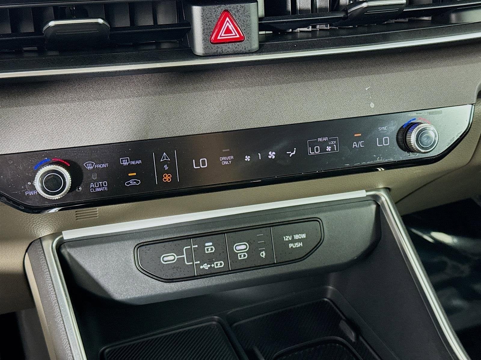 2025 Kia Carnival Hybrid EX