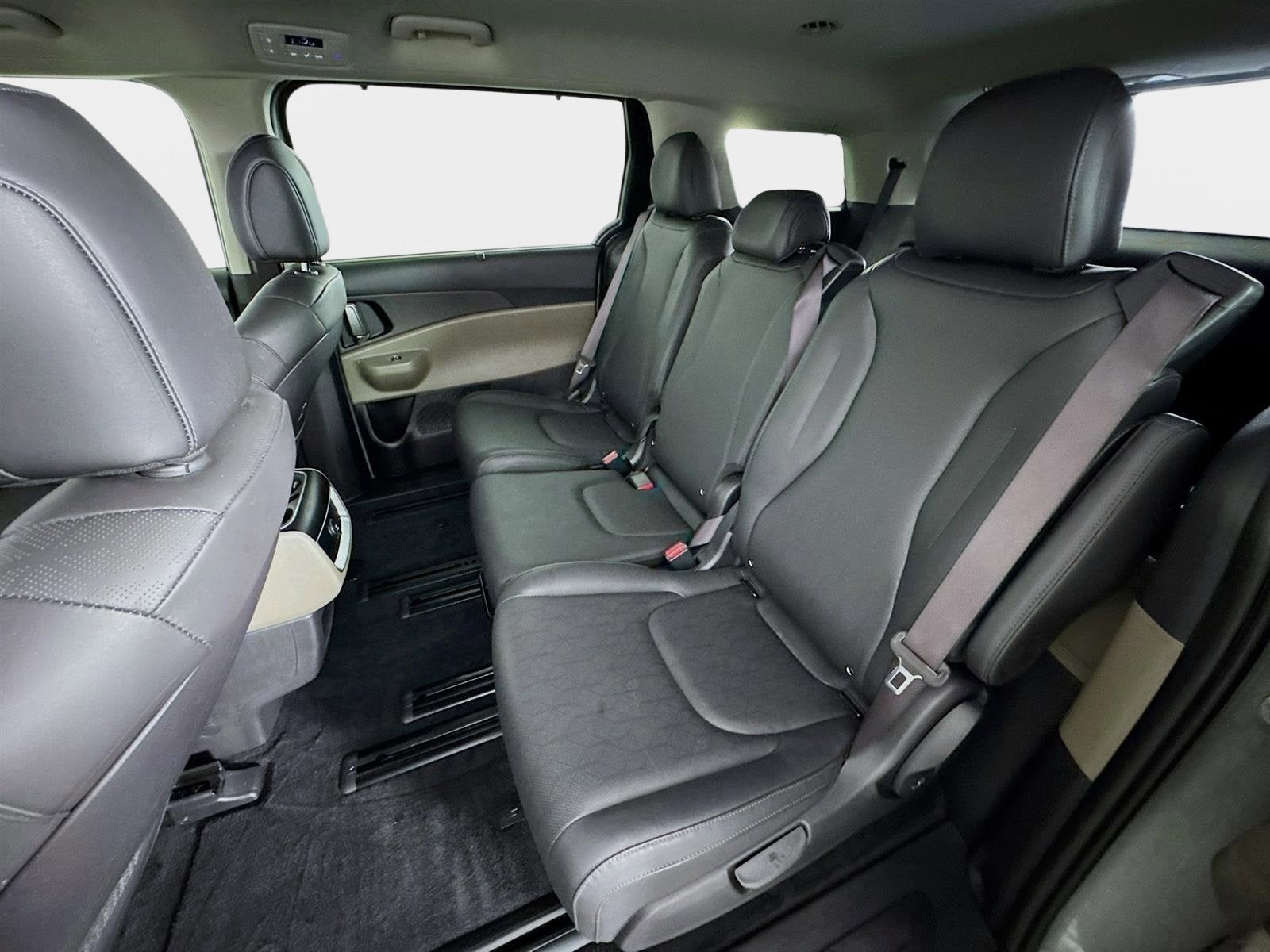 2025 Kia Carnival Hybrid EX