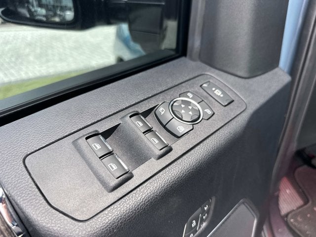 2020 Ford Super Duty F-350 DRW Lariat