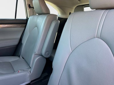 2025 Toyota Highlander LE