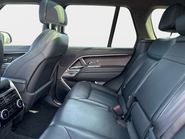 2023 Land Rover Range Rover SE