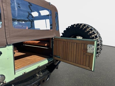 1999 Land Rover Defender 110 Base