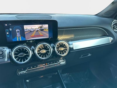 2025 Mercedes-Benz GLB 250