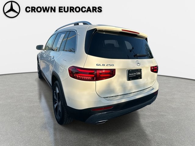 2025 Mercedes-Benz GLB 250