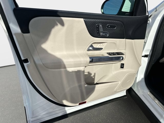 2025 Mercedes-Benz GLB 250