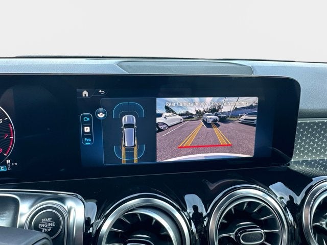 2025 Mercedes-Benz GLB 250