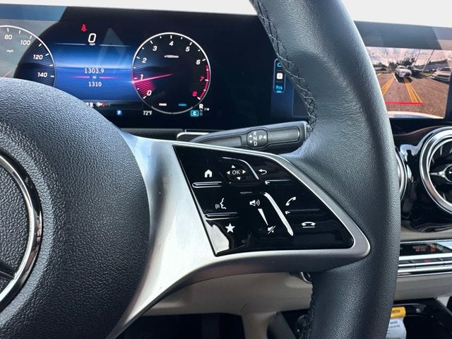 2025 Mercedes-Benz GLB 250