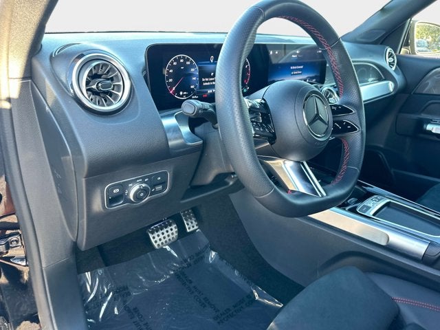 2025 Mercedes-Benz GLB 250