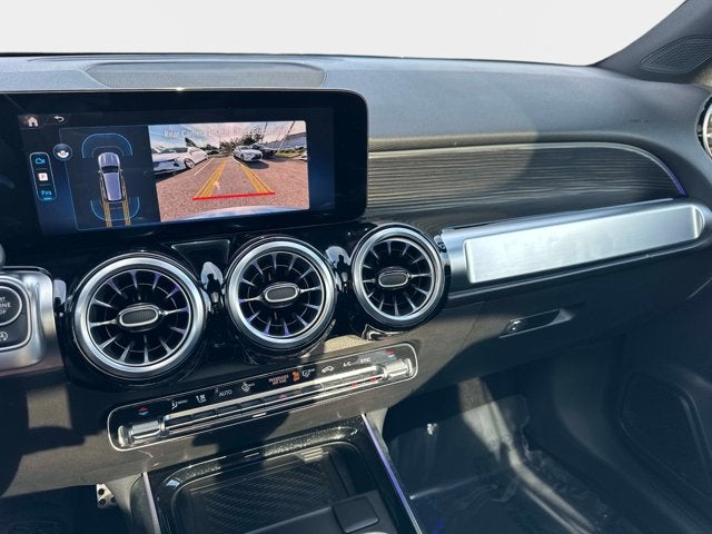 2025 Mercedes-Benz GLB 250