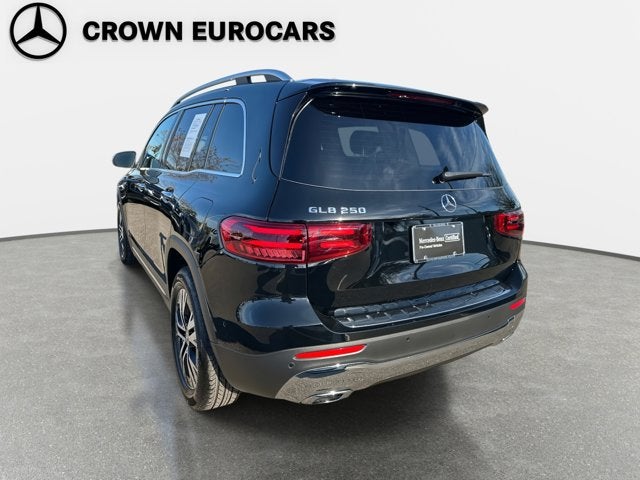 2025 Mercedes-Benz GLB 250