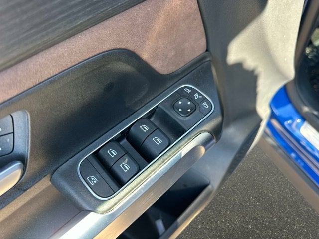 2025 Mercedes-Benz GLB 250