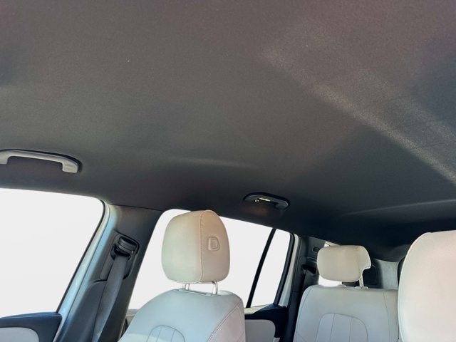 2025 Mercedes-Benz GLB 250