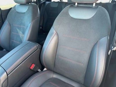 2025 Mercedes-Benz GLA 250