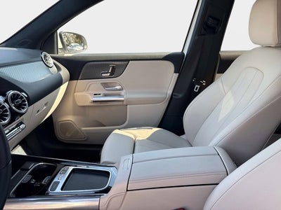 2025 Mercedes-Benz GLA 250