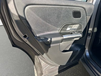 2025 Mercedes-Benz GLA 250