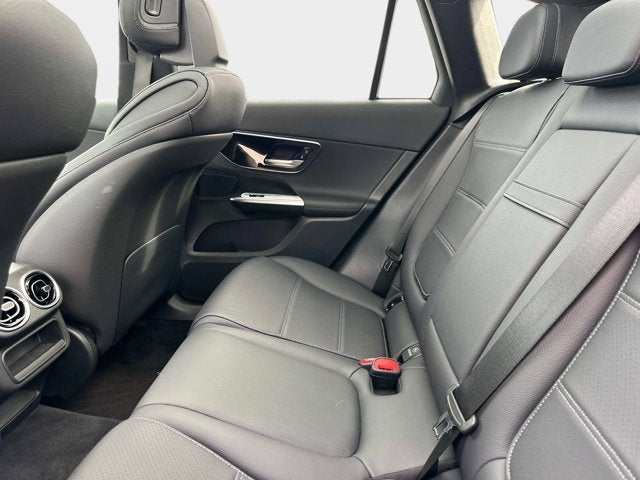 2025 Mercedes-Benz GLC 300