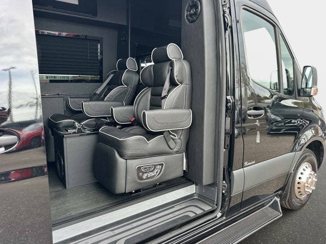 2025 Mercedes-Benz Sprinter 3500 Cargo 170 WB Extended