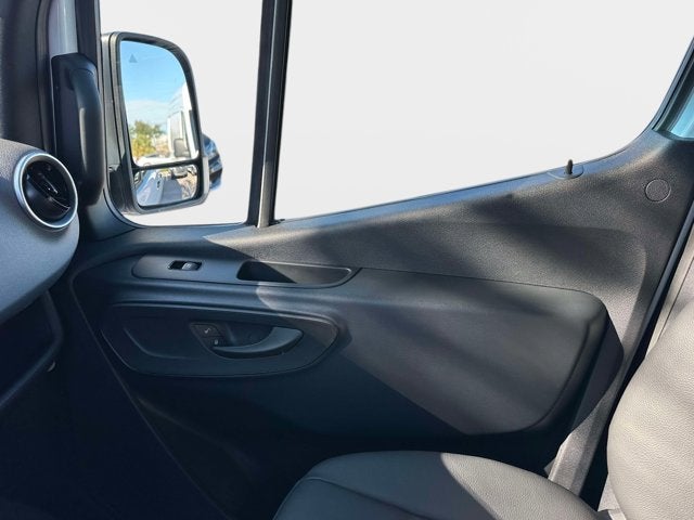 2025 Mercedes-Benz Sprinter 2500 Cargo 170 WB High Roof