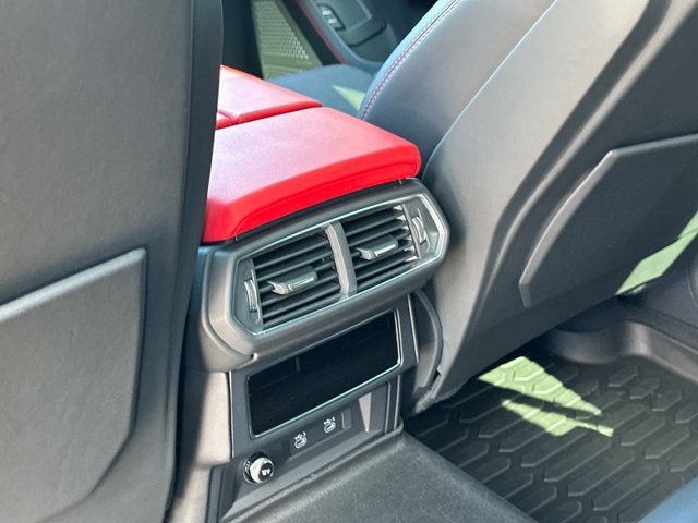 2022 Lamborghini Urus Base