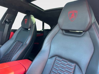 2022 Lamborghini Urus Base