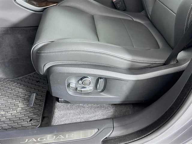 2026 Jaguar F-PACE P250 R-Dynamic S