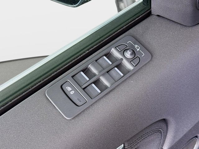 2025 Land Rover Discovery Sport S