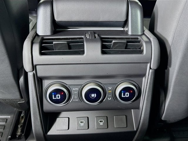 2025 Land Rover Defender 110 X-Dynamic SE