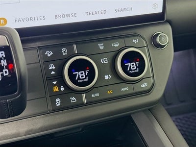 2026 Land Rover Defender 110 X-Dynamic SE