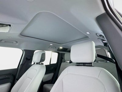 2026 Land Rover Defender 110 X-Dynamic SE